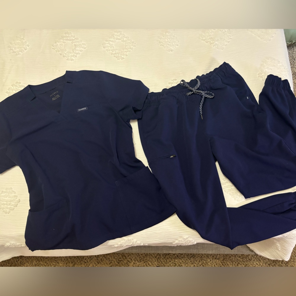 Jaanuu Navy Scrub Set - Large